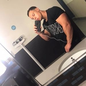 Meet your Posher, Frank